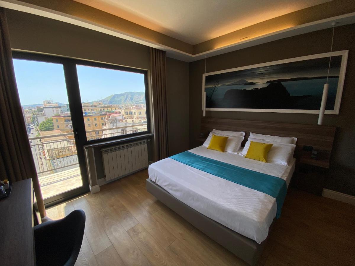 נאפולי 7Th Floor Suite מראה חיצוני תמונה